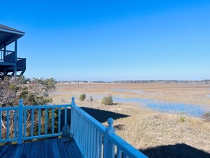Property grounds - Victoria / 110 Salicornia: Spacious 4-Bedroom Retreat at Holden Beach! (Holden Beach)