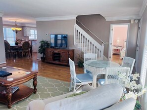 Interior - Victoria / 110 Salicornia: Spacious 4-Bedroom Retreat at Holden Beach! (Holden Beach)