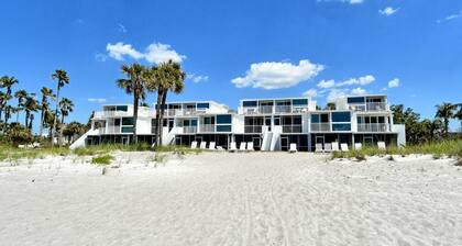 LaPlaya 104A- Gulf front! Walk right from your lanai onto the private beach.