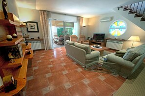 Fernseher, DVD-Player