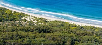 Quiet pet friendly holiday house in Fingal Bay