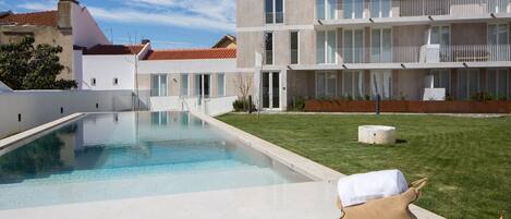 Una piscina cubierta