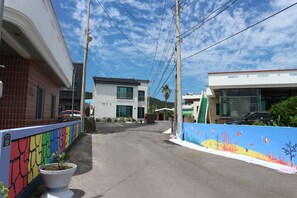 Exterior - Blue Island Guesthouse - Hostel (Seogwipo)
