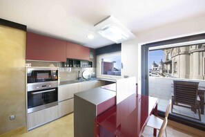 Refrigerador, microondas, horno y lavavajillas