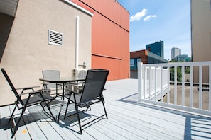 Apartment, 2 Bedrooms, Patio (SR301) | Terrace/patio