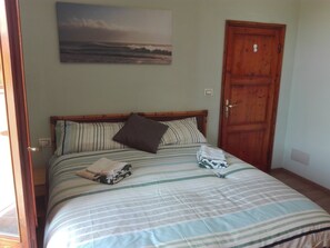1 bedroom, internet, wheelchair access - KING ROOM AMONG SEA ART TUSCAN COUNTRYSIDE (Marcignana)