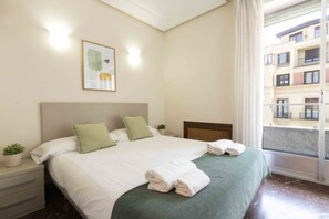 4 chambres, Wi-Fi gratuit, draps fournis