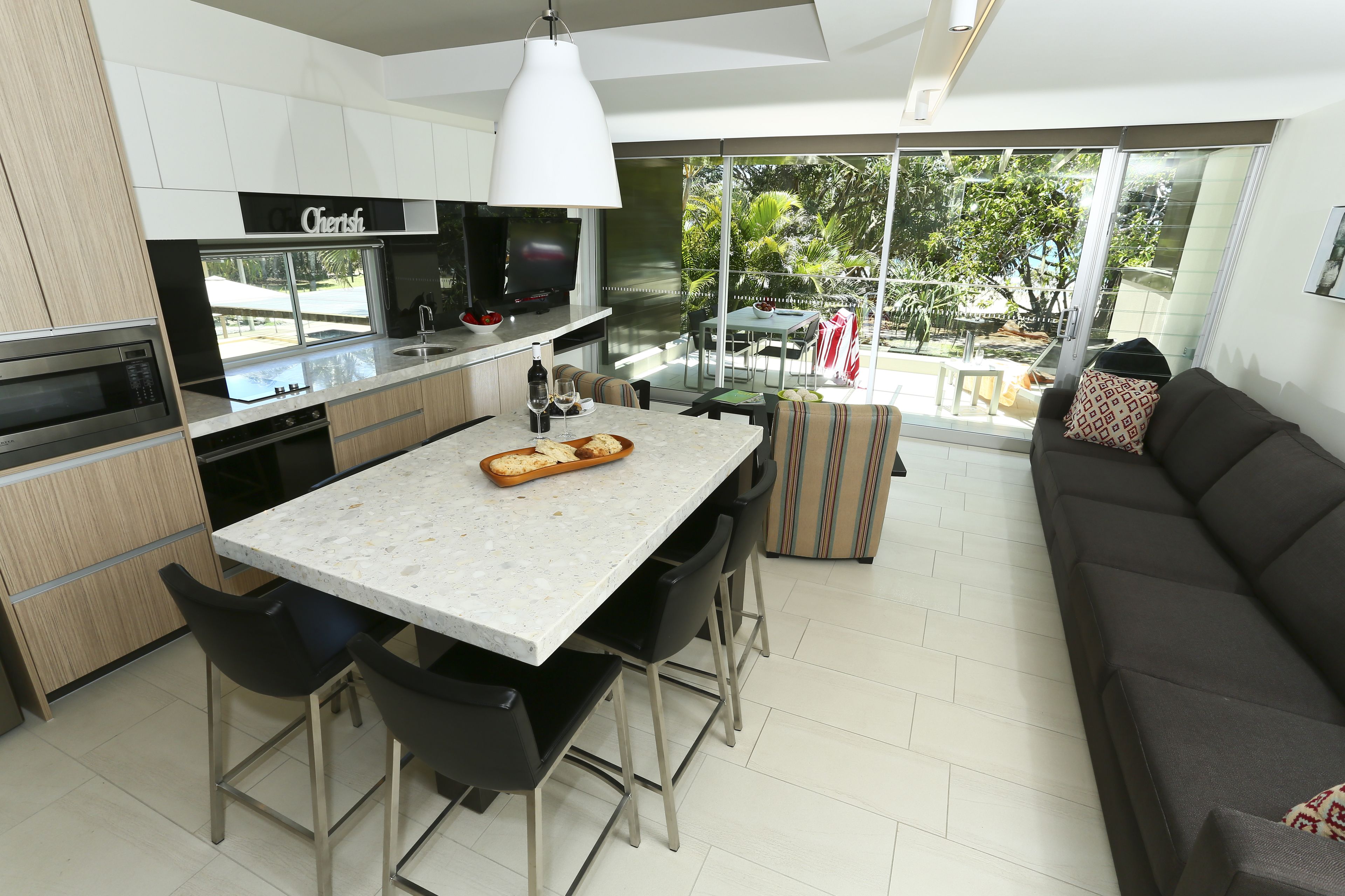 Seahaven Noosa Beachfront Resort — image 9