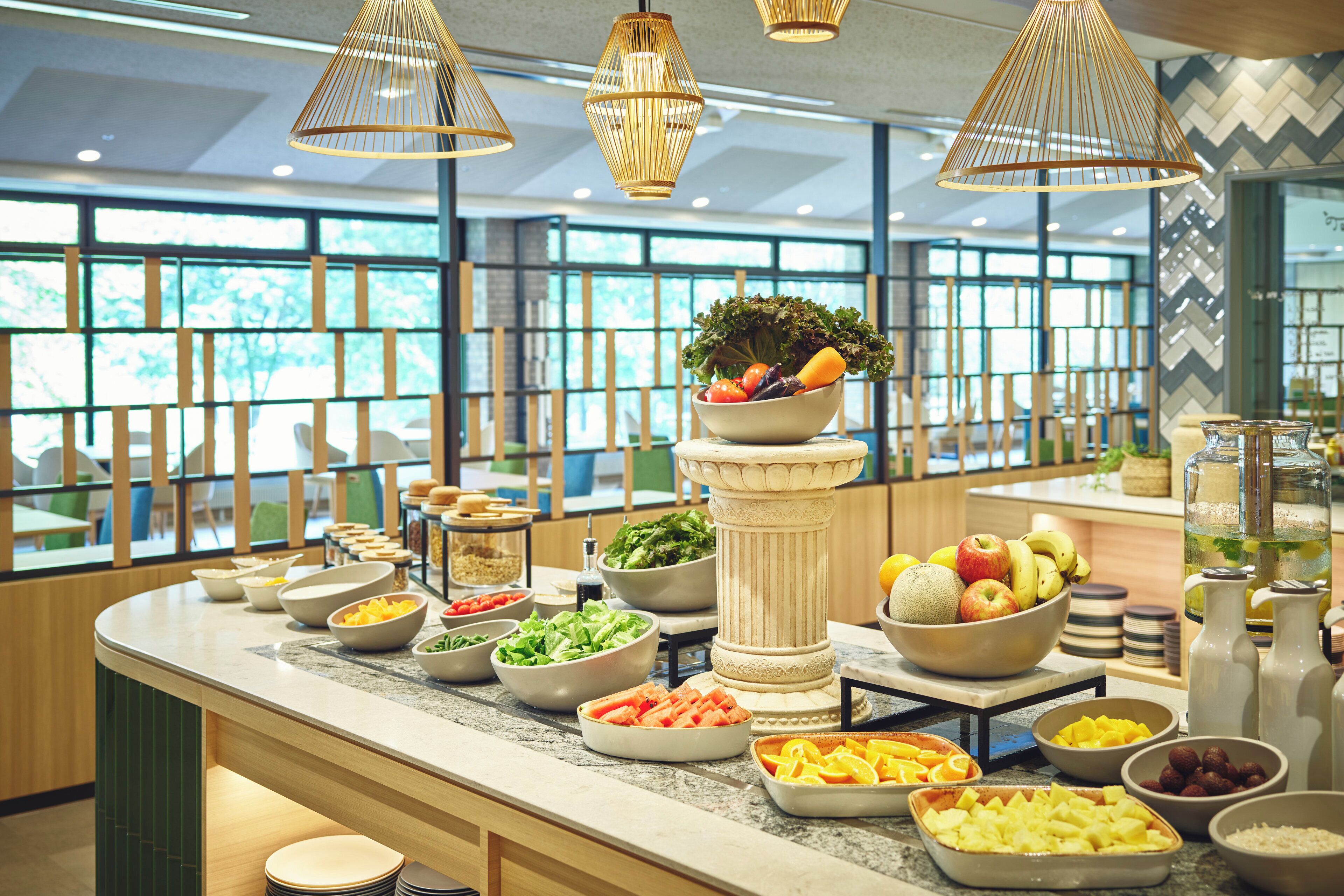 Café da manhã com buffet todos os dias mediante uma taxa