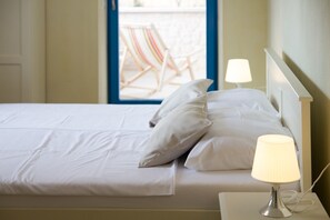 9 bedrooms, iron/ironing board, WiFi, bed sheets - The spacious and beautiful villa with private pool and large yard with the garden (Bokordici)