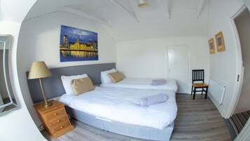 3 bedrooms, iron/ironing board, travel cot, free WiFi