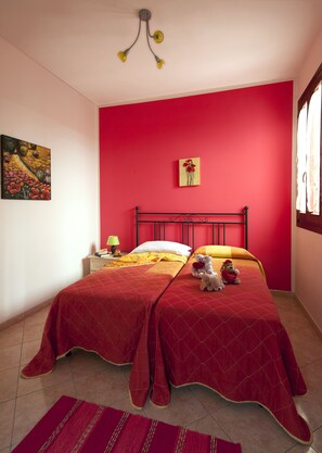 2 chambres, fer et planche à repasser, Wi-Fi, literie fournie
