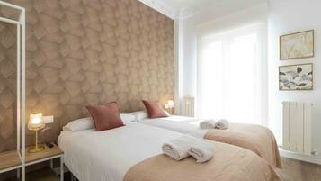 2 habitaciones, tabla de planchar con plancha y wifi gratis