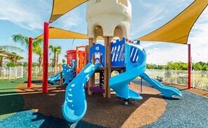 Children's area - NEW Vacation Home, 5 beds, Near Disney w / wordenfull leasure area (Kissimmee)