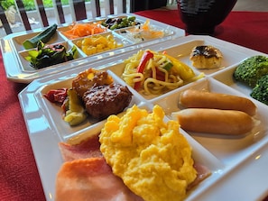 Daily Japanese breakfast for a fee - Hotel Japanesque Kyoto Station ZEQUU (Kyoto)