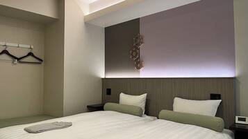 Down comforters, blackout drapes, free WiFi, bed sheets