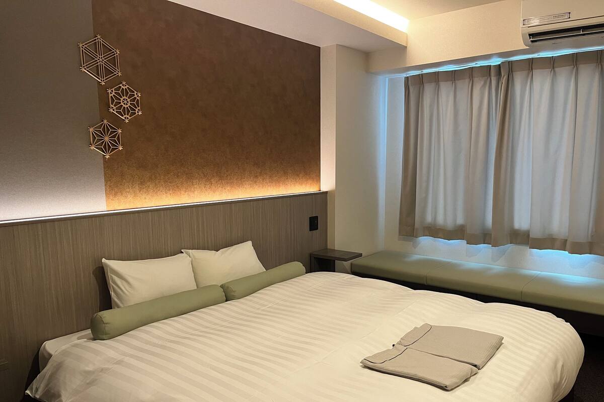 Down duvets, blackout curtains, free WiFi, bed sheets