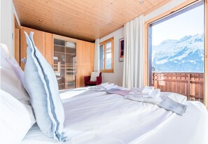 3 quartos, ferros/tábuas de passar roupa, Wi-Fi de cortesia