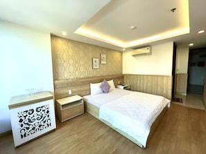 Deluxe Room, Sea View | Minibar, desk, laptop workspace, free WiFi