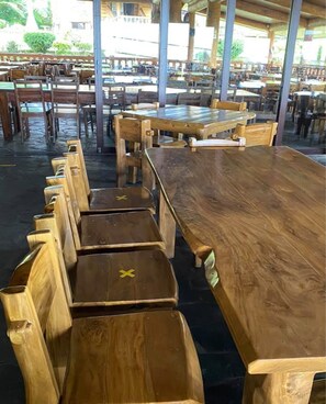 Dagelijks à la carte ontbijt (PHP 170 per persoon)