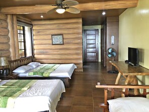 Free WiFi, bed sheets - Campuestohan Highland Resort (Talisay)