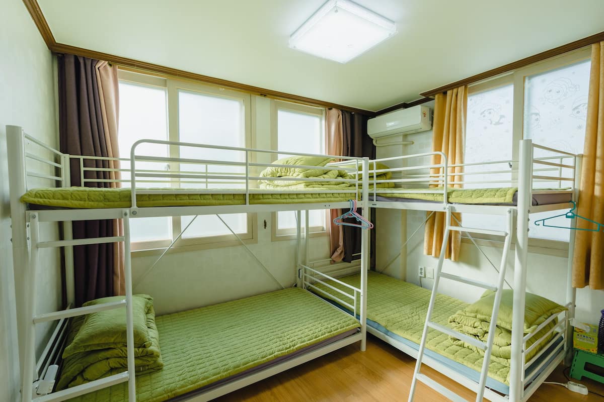 Dortoir Partagé, hommes uniquement (4 people)