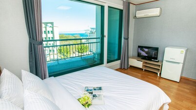 Sky Sea Pension