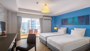 Deluxe Twin Room | Premium bedding, in-room safe, individually decorated, desk