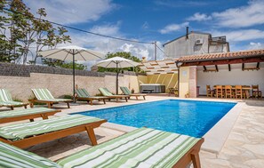 Pool - Gorgeous home in Krnica (Krnica)