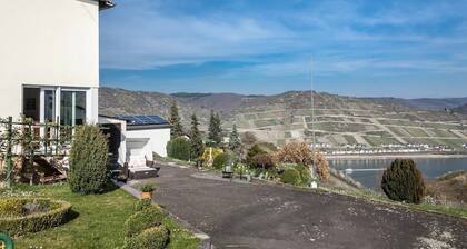Fantastic view of the Rhine, high altitude of the Rhine above Bacharach, up to 6 people