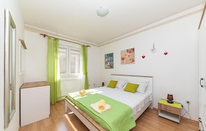 2 bedrooms, free WiFi, bed sheets