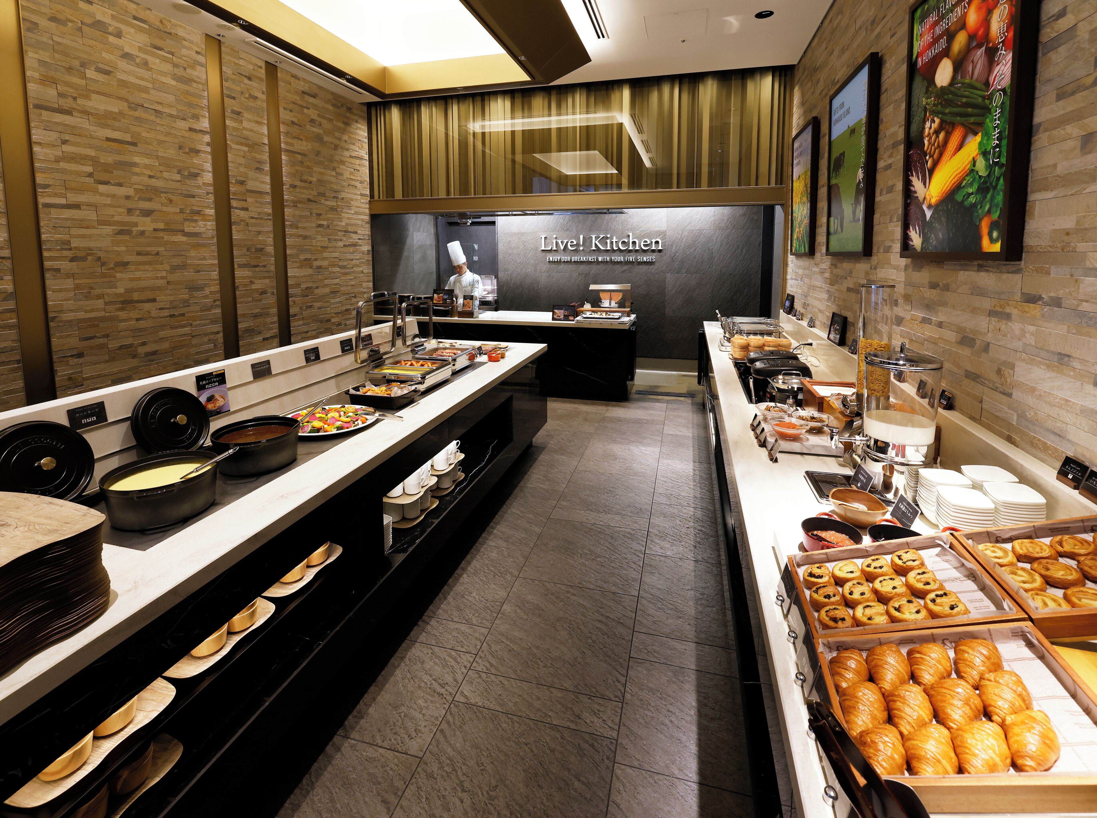 Daily buffet breakfast for a fee