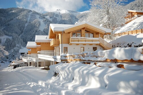 Ski Chalet Jim / 300 m from ski lift