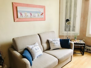 TV