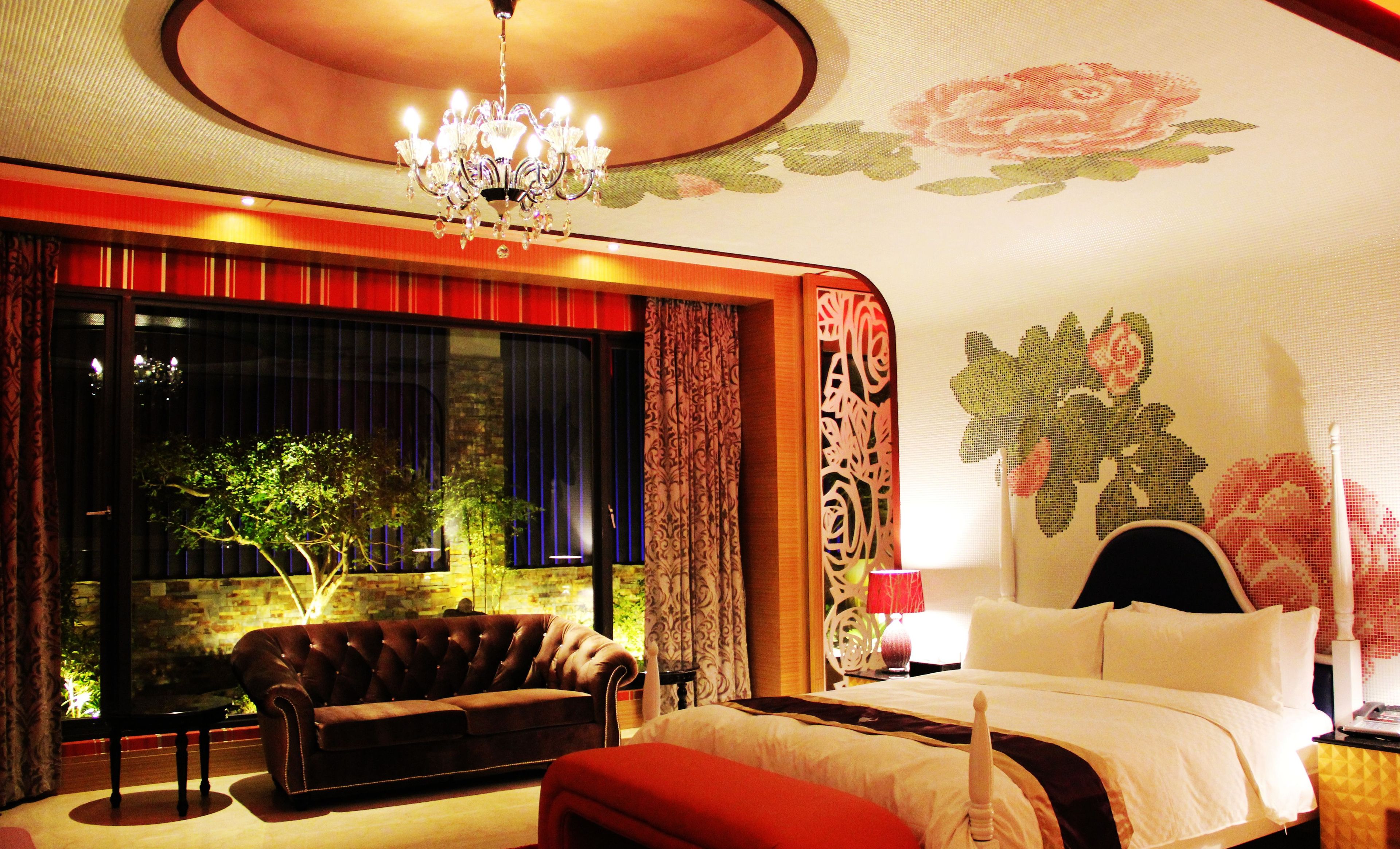 romantic double room, 1 king bed, non smoking | premium bedding, down duvets, free minibar, desk