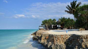 Plage, serviettes de plage, pêche sur place