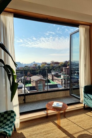 House, City View (Rocamadour) | Living area | 42-inch flat-screen TV with cable channels, TV