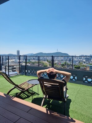 Rooftop terrace - Naksan Balcony (Seoul)
