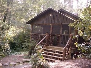 Exterior - The Roost - Original 1925 Joe Webb cabin. (Highlands)