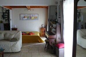 3 Schlafzimmer, Bügeleisen/Bügelbrett, WLAN, Bettwäsche