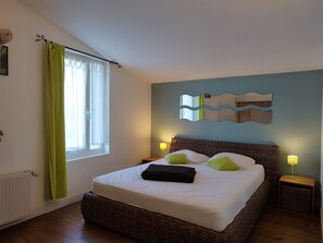 9 soverom, strykejern/-brett og wi-fi (inkludert)