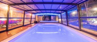 Villa 4* piscine chauffée spa billard baby foot