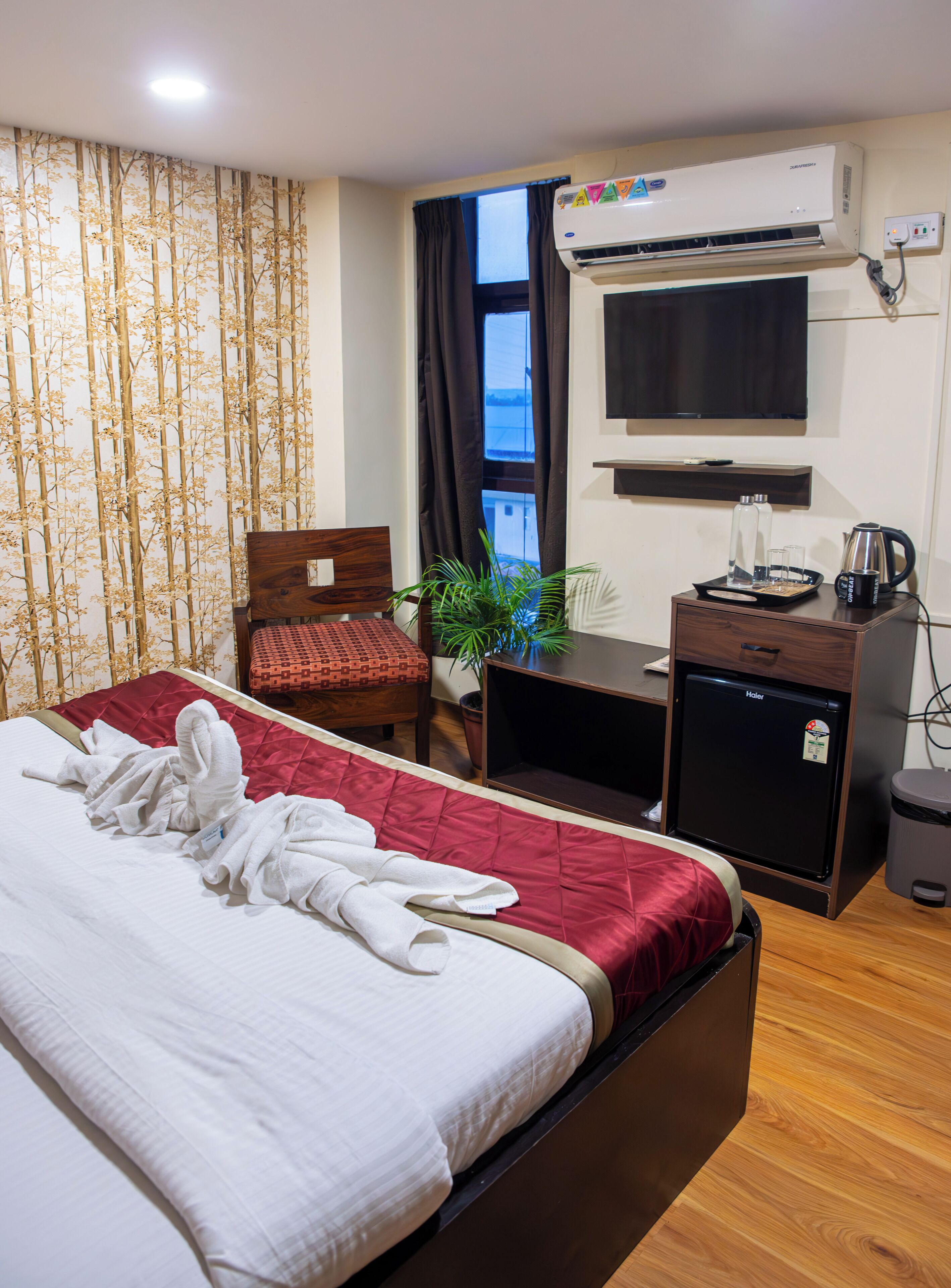 Royal Studio Suite | Individually furnished, blackout drapes, iron/ironing board, free WiFi