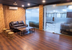 Meeting facility - Offbeat CCU (Kolkata)