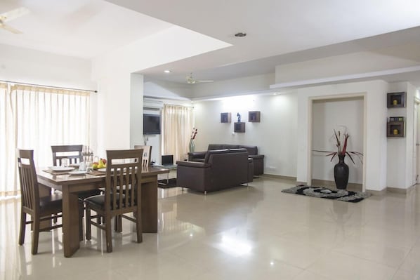 Quarto executivo | Opções para refeição no quarto