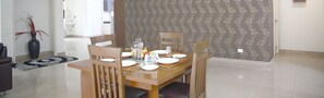 Executive Room | In-room dining