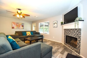 Smart TV, fireplace, offices