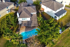 Exterior - Family-Friendly 6BR Retreat w/ Pool in Houston (Houston)