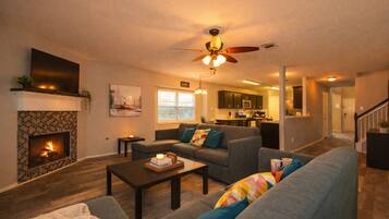 TV connectée, cheminée