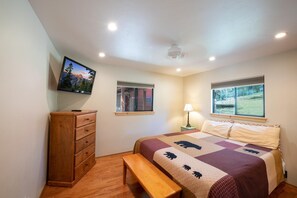 2 bedrooms, internet, bed sheets - Sierra Base Camp (Oakhurst)